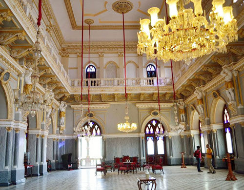 Aina Mahal